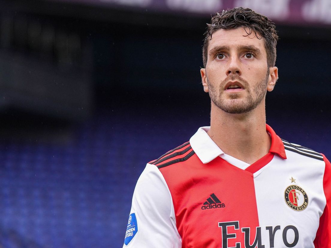 Marcos Senesi in het shirt van Feyenoord