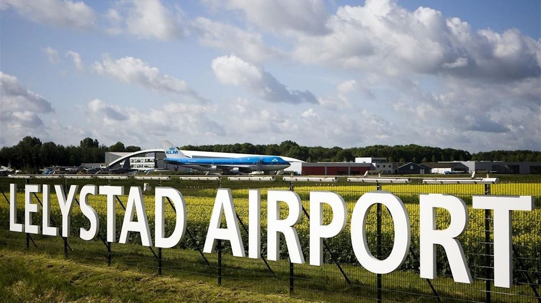 Lelystad Airport vliegtuig vliegveld