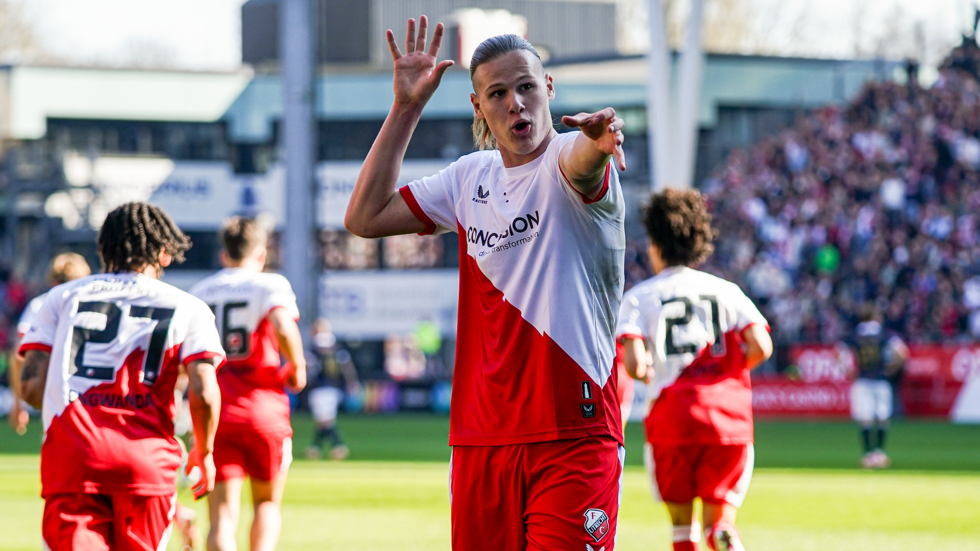 Artem Stepanov FC Utrecht'te kalıyor: 'Burada gerçekten keyif alıyorum'