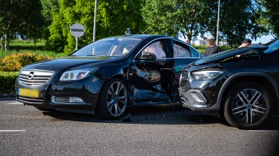 Autobotsing bij uitrit tankstation, bestuurder aangehouden Home