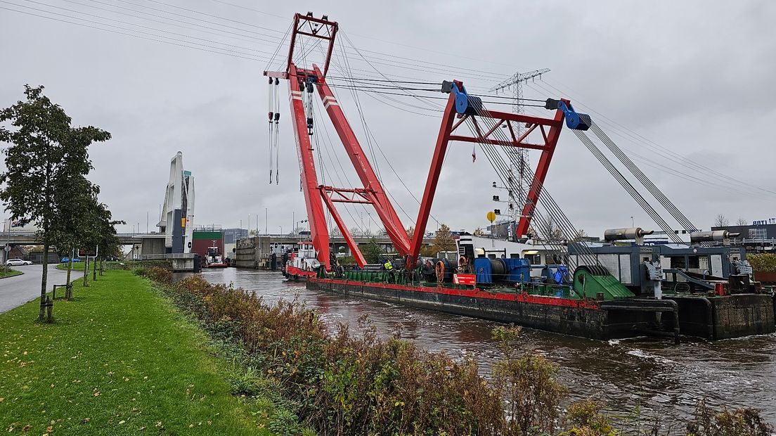 Schip over het Winshoterdiep