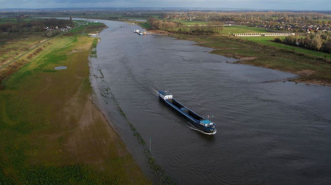 Oever en kribben van het Pannerdensch kanaal zijn verlaagd