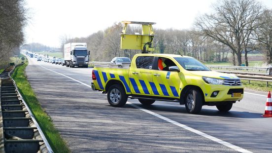 Gewonde bij ongeluk op A28 bij Tynaarlo. Gewonde bij ongeluk op A28 bij Tynaarlo.