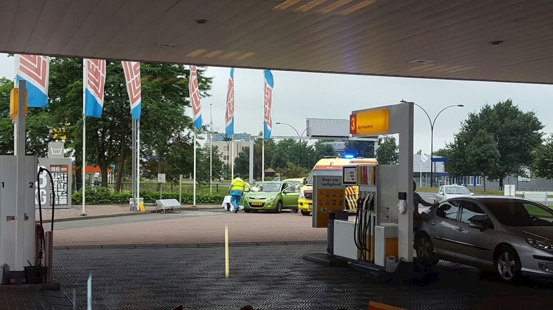 Het bevallingstafereel bij tankstation Leus