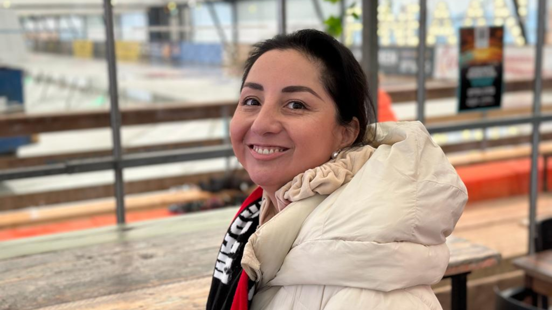 Raadslid Vanessa Bruin (Leefbaar Rotterdam) vindt het momentum daar om naar een vaste locatie te kijken