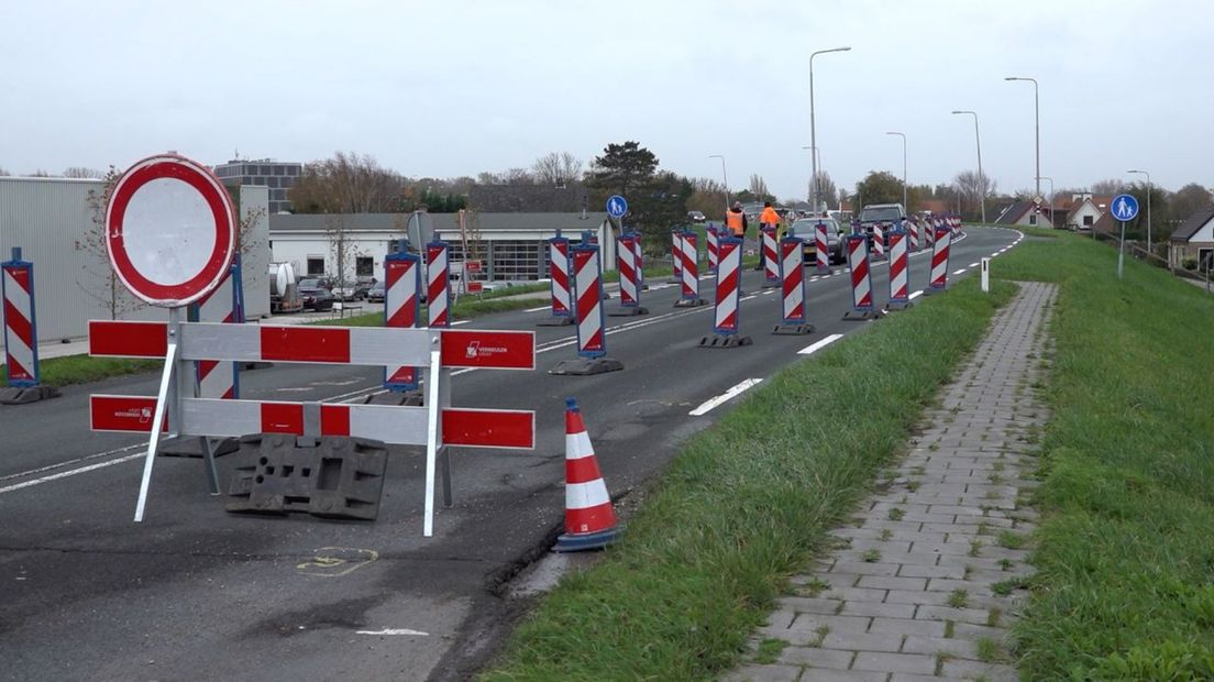 Een deel van de Maasdijk mag niet worden gebruikt