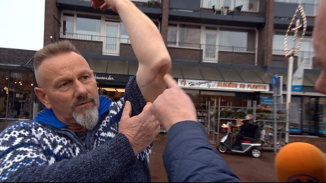 Samen met een aantal buurtbewoners greep Wim Froom in Ter Apel in toen het misging