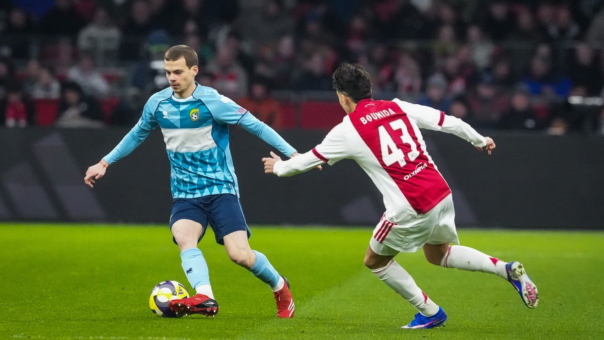 Fortuna komt slappe start tegen Ajax niet te boven