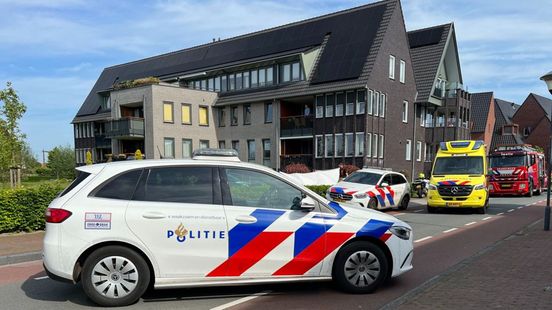 Vrouw overleden na aanrijding met auto. Vrouw overleden na aanrijding met auto.