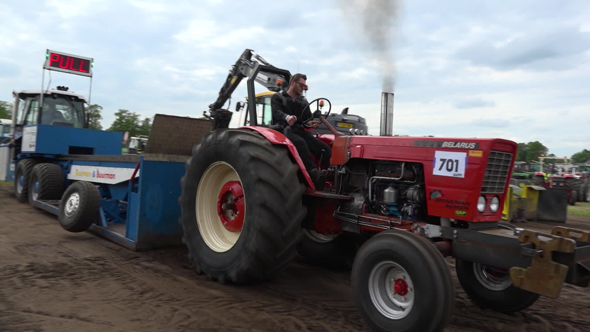 Knotsgekke Kampioenschappen - Trekkertrek | Met je kater of het water Denekamp