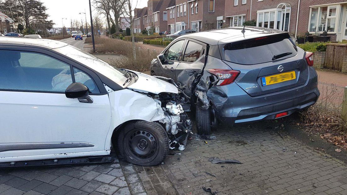 De schade aan de auto's in Coevorden (Rechten: Persbureau Meter)