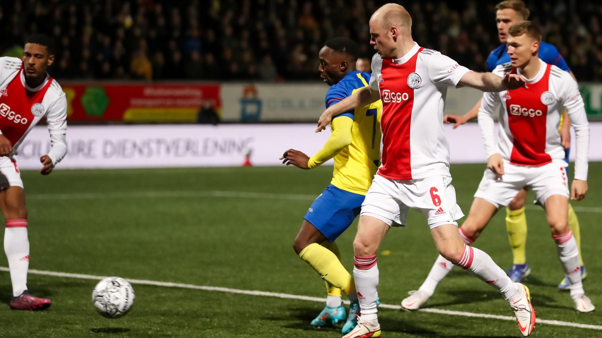 Kallon op wei nei it doelpunt