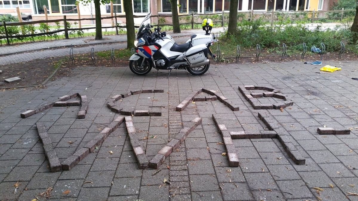 Zwolse wijkagent gefrustreerd over vernieling door hangjongeren: 