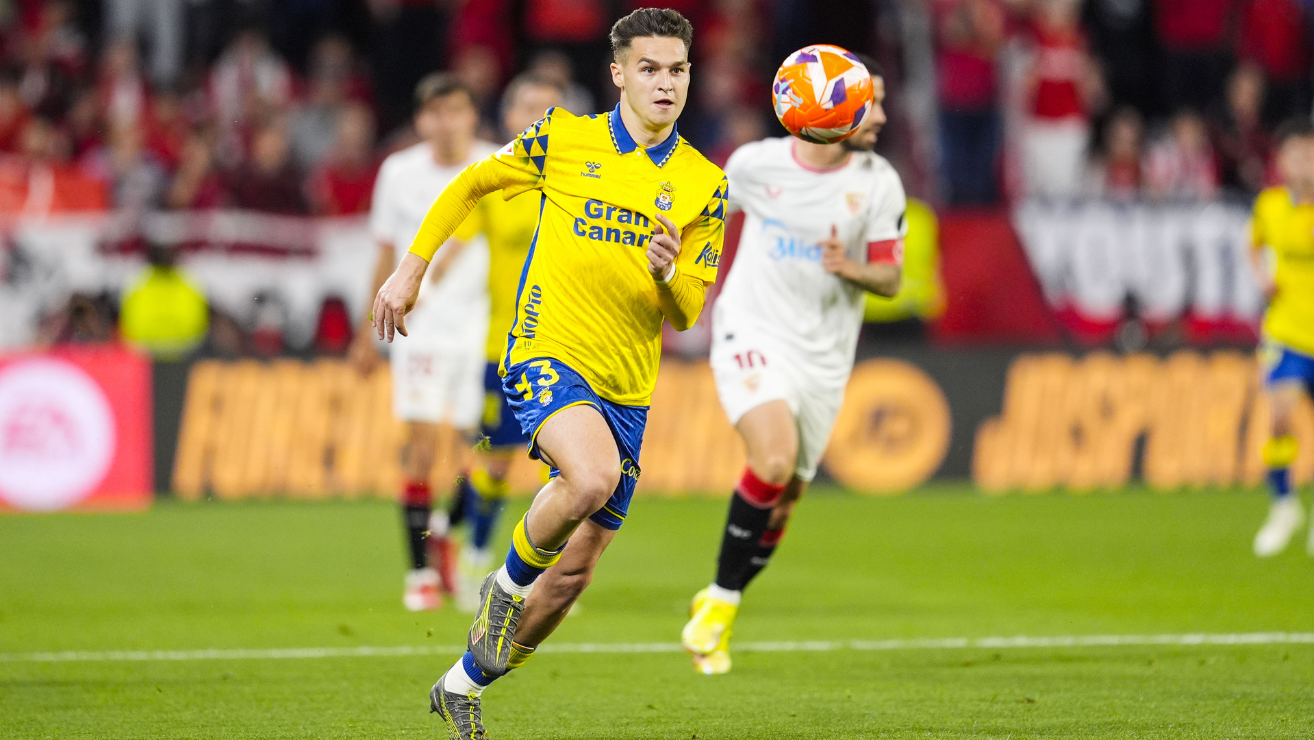 Mika Mármol in actie voor zijn vorige club UD Las Palmas.