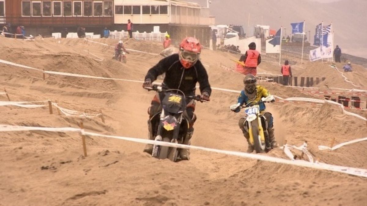 Strandcross Zoutelande gewonnen door Jacky Tausch
