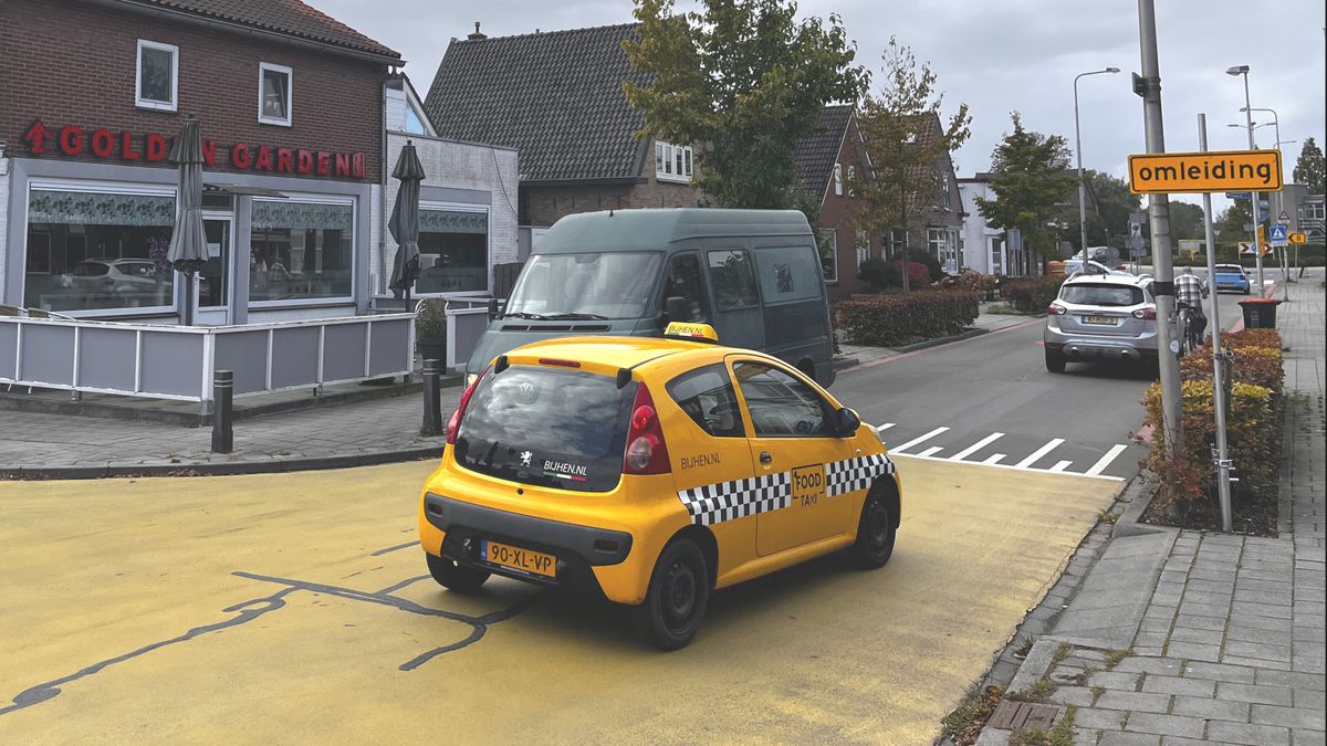 Dorp is drukte in centrum zat en bouwt nieuwe weg: 'Het is een chaos'