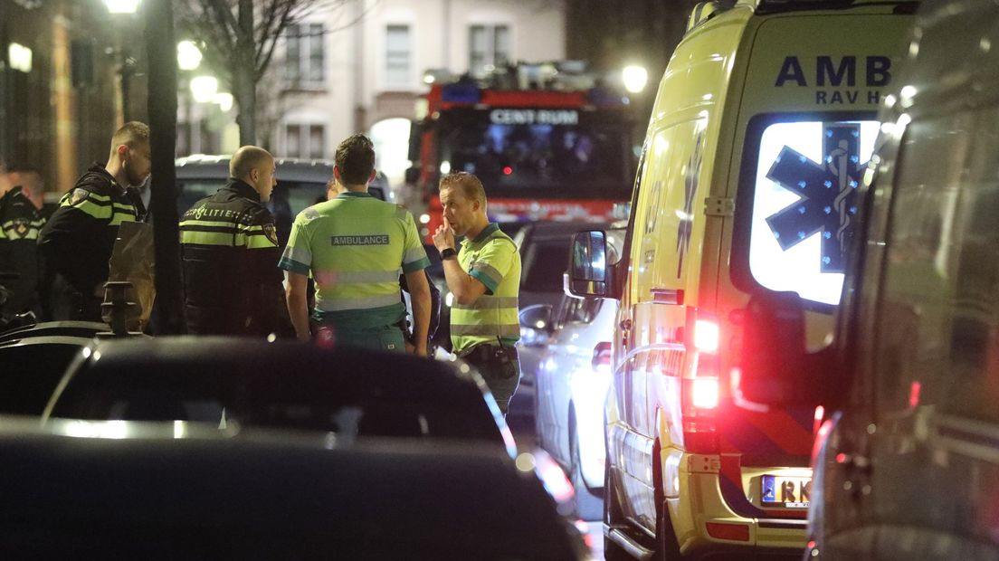 Hulpdiensten in de Mariottestraat in Den Haag