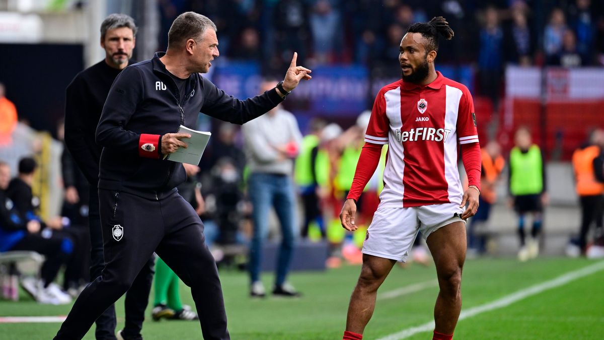 Transferproat betaald voetbal: Andries Ulderink belangrijke gegadigde als assistent Erik ten Hag