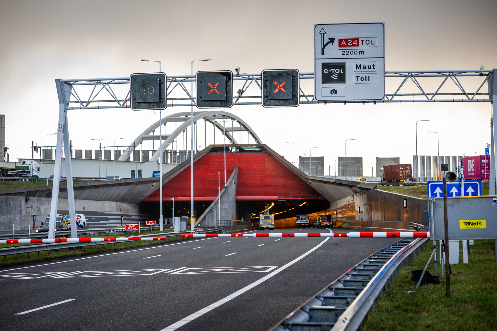 Een dichte Thomassentunnel op archiefbeeld.