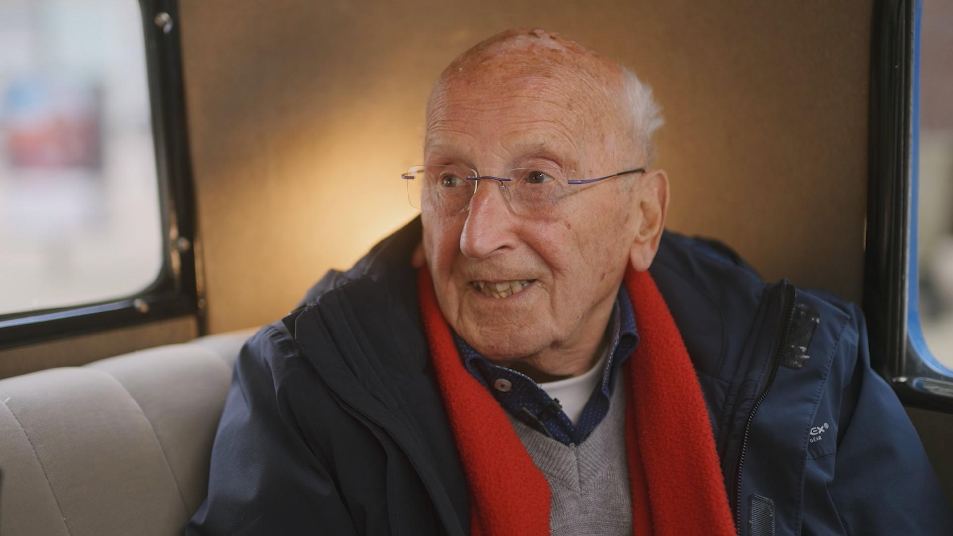 Peter van der Wal (91) is een echte doener, stil staan is geen optie