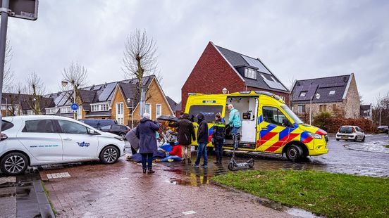 Tiener aangereden op elektrische fiets in Amersfoort | Auto te water in Baambrugge. Tiener aangereden op elektrische fiets in Amersfoort | Auto te water in Baambrugge.