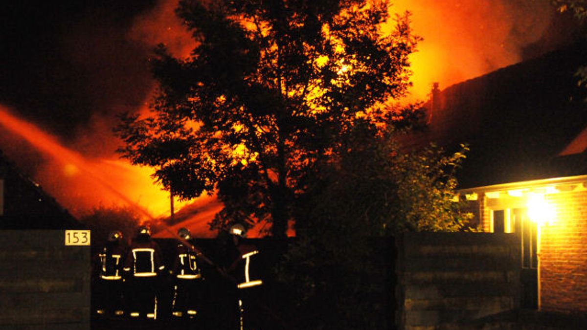 Brand loods in Eexterveenschekanaal