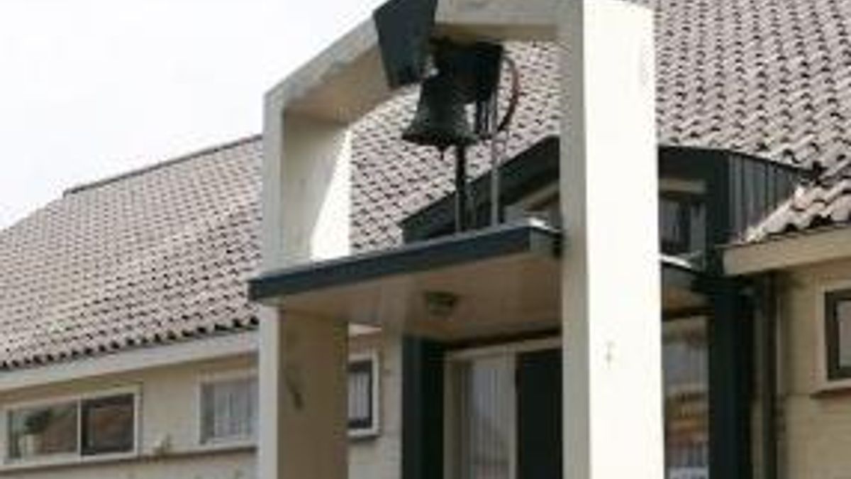 Scholieren Hijken krijgen les in kerk