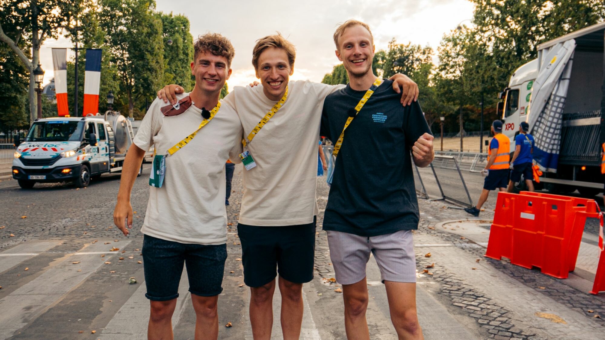 Josse Wester (l), Bas Tietema en Devin van der Wiel, de grûnlizzers fan Tour de Tietema