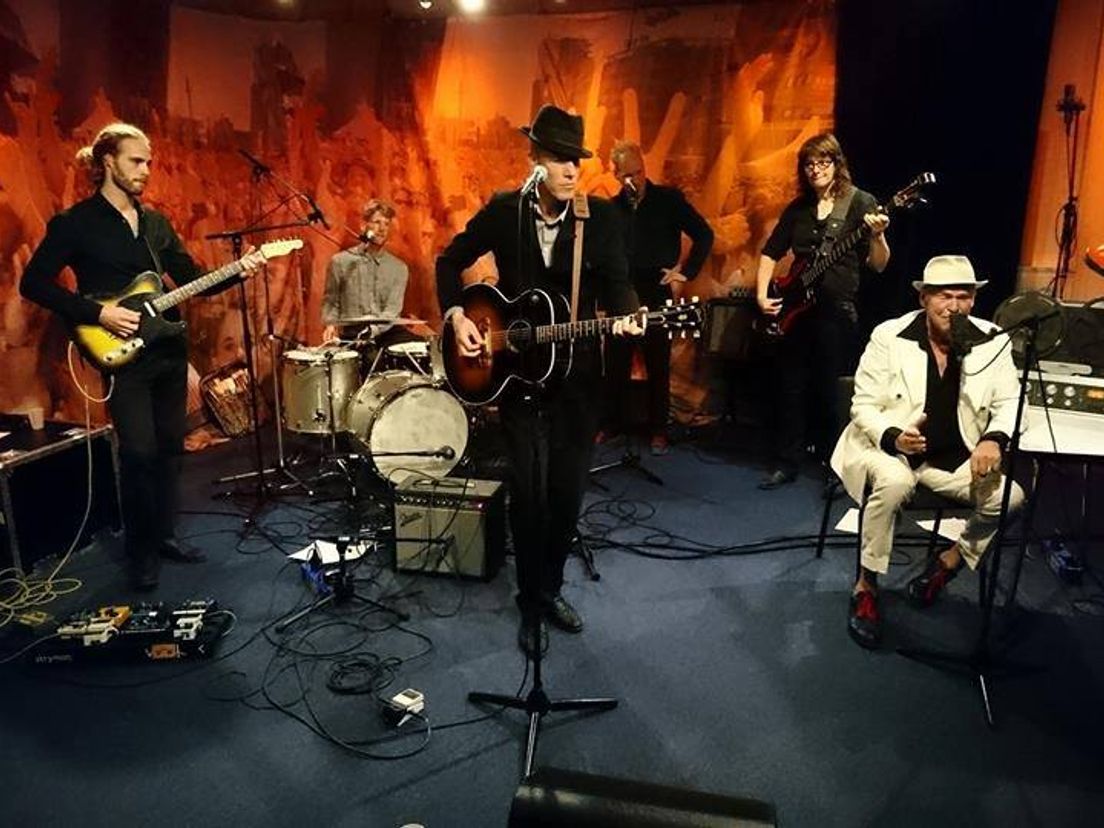 De Lloydse matras presenteert What Lovers Do