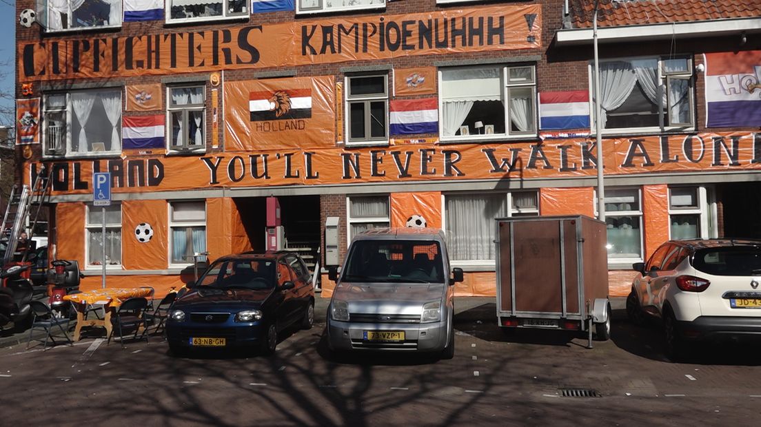 HTVJ-screen oranje marktweg