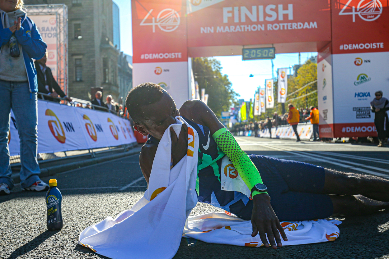 Bashir Abdi liep in 2021 het parcoursrecord van de marathon van Rotterdam.