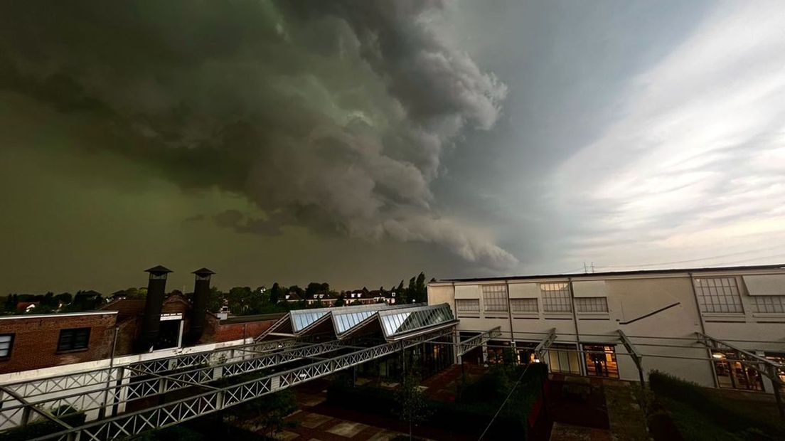De storm was goed zichtbaar in Ulft.
