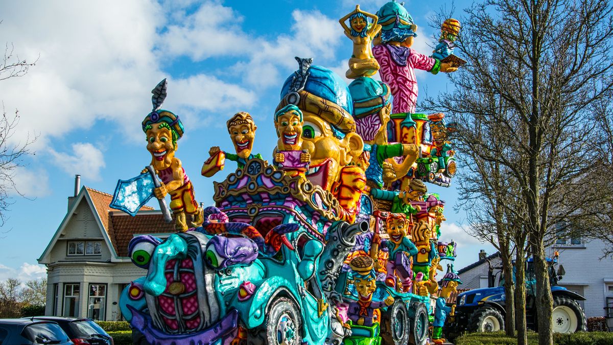 Alleen loopgroepen in carnavalsoptochten Terhole en Nieuw Namen