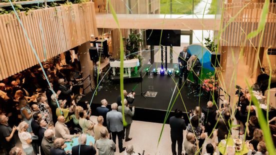 Nieuw gemeentehuis van 34 miljoen euro opent deuren: 'Een heerlijke werkplek' Home