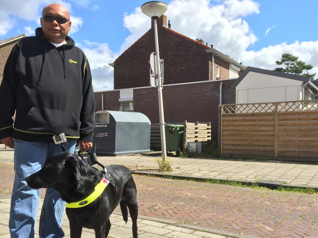 Sidney Tetelepta van de stichting Gebruikers Assistentiehonden