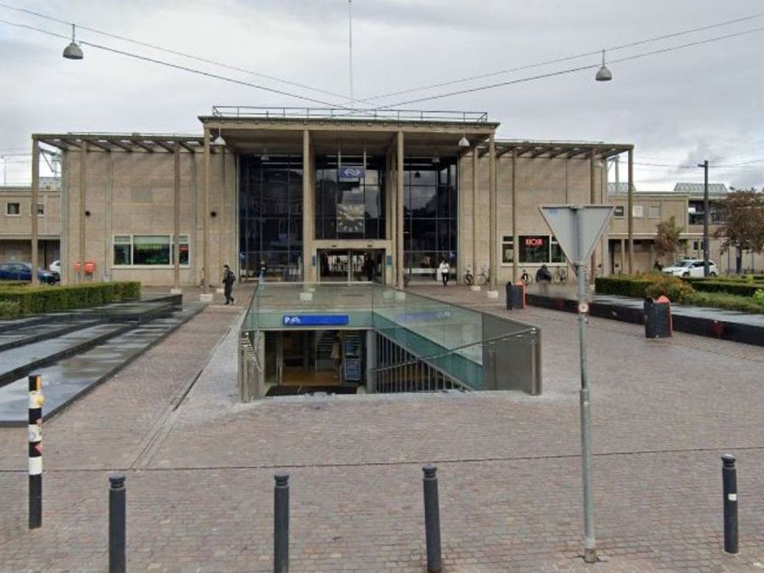 Het huidige station.