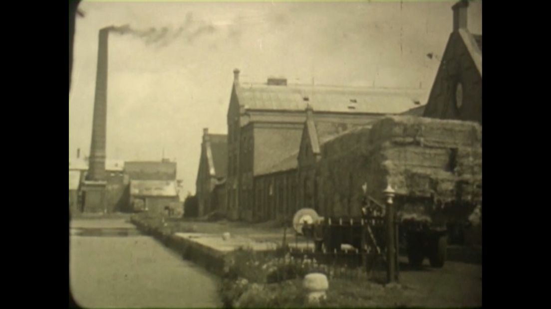 De strokartonindustrie in vol bedrijf