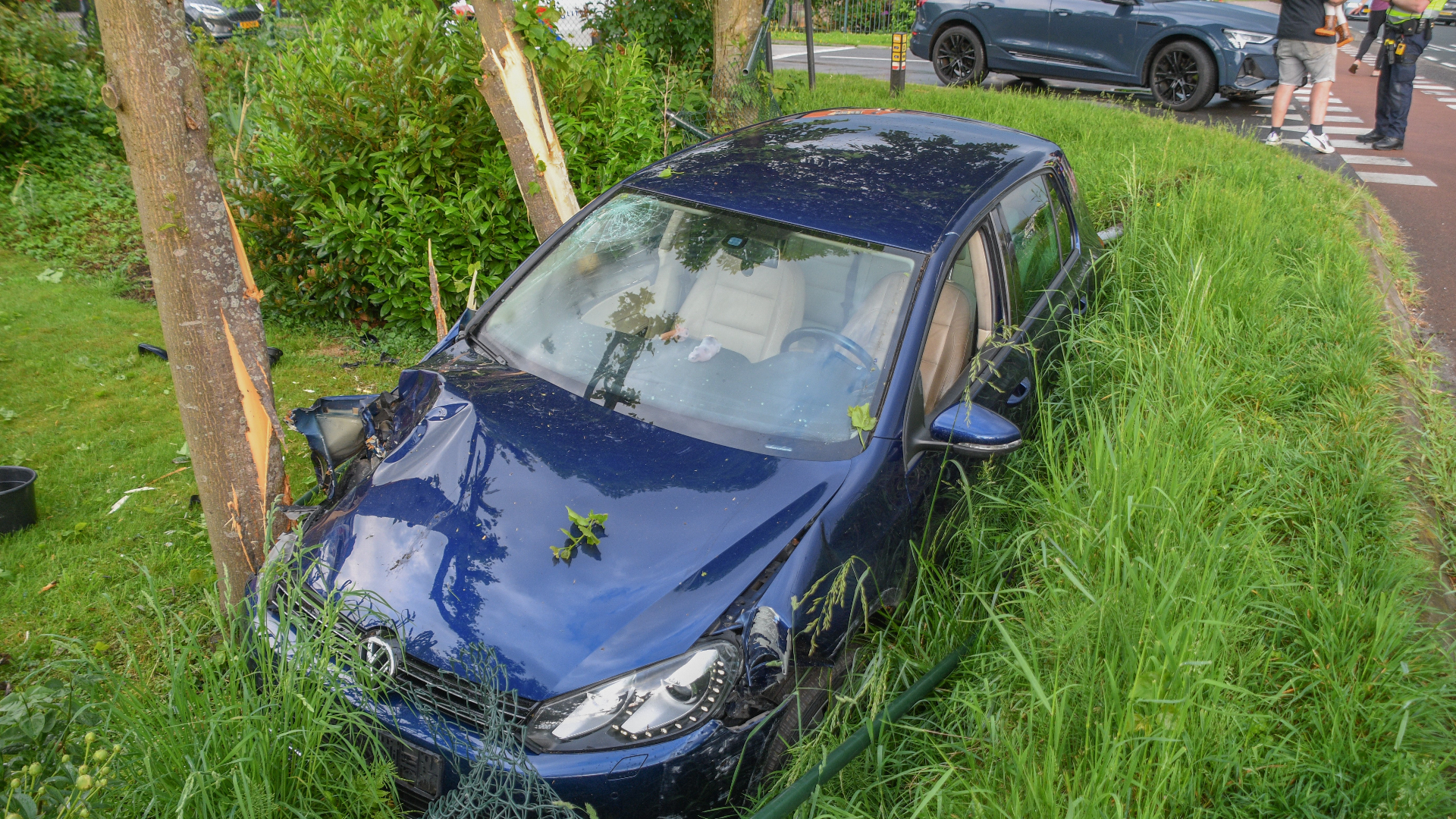 112-nieuws: Auto's te water in Harmelen en Leerdam | Zwaargewonde na val op nog niet geopende skatebaan