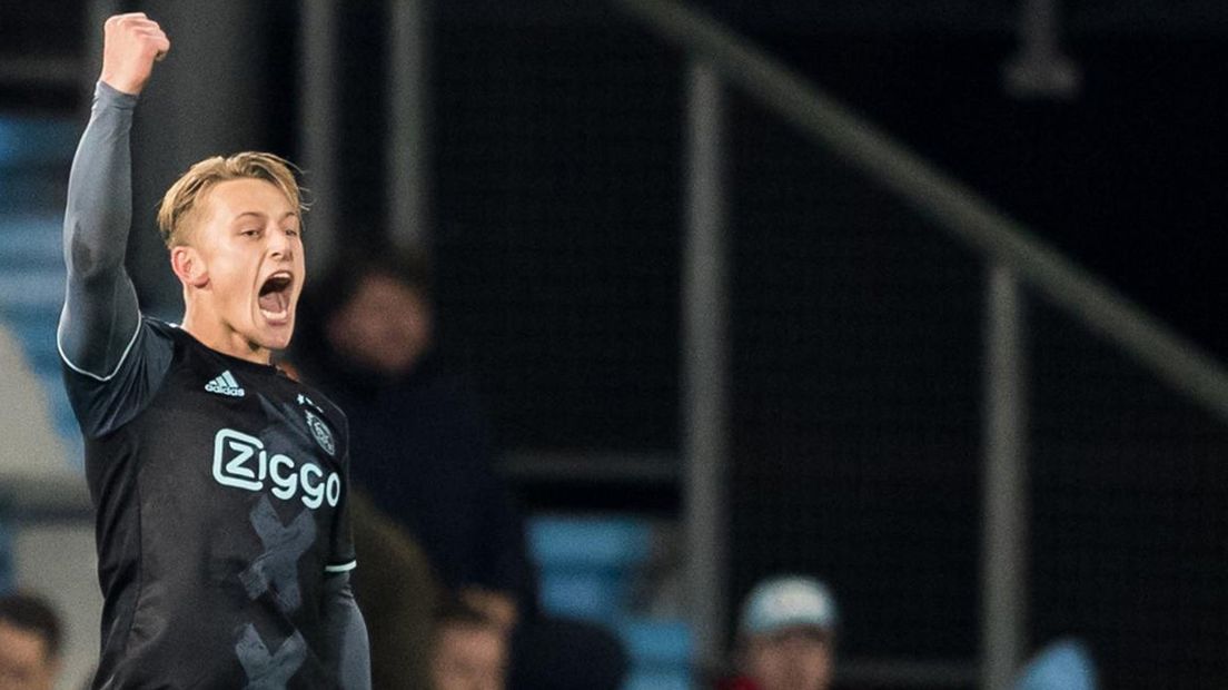 Ajax-aanvaller Kaj Sierhuis wordt mogelijk de derde winteraanwinst van FC Groningen
