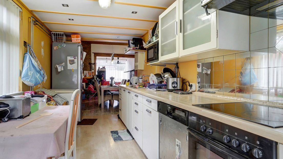 De keuken van de 'te moderniseren vrijstaande woning'