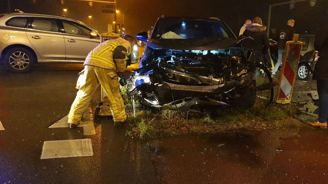 Afrit A1 in Hengelo deels afgesloten na ongeval