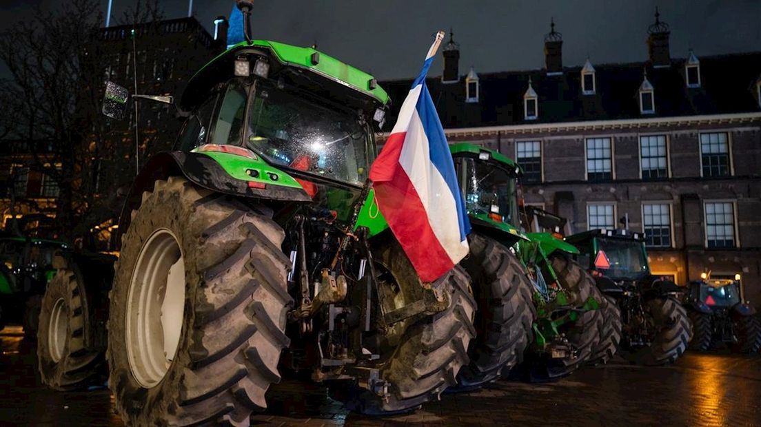 Kort protest van boeren aan vooravond massaprotest in Den Haag