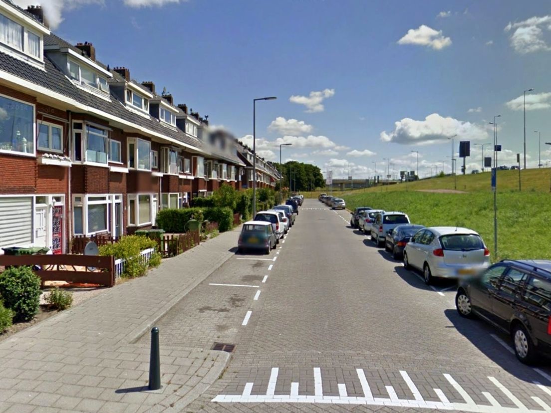 Burgemeester van Slijpelaan in Rotterdam-IJsselmonde (Google Streetview)