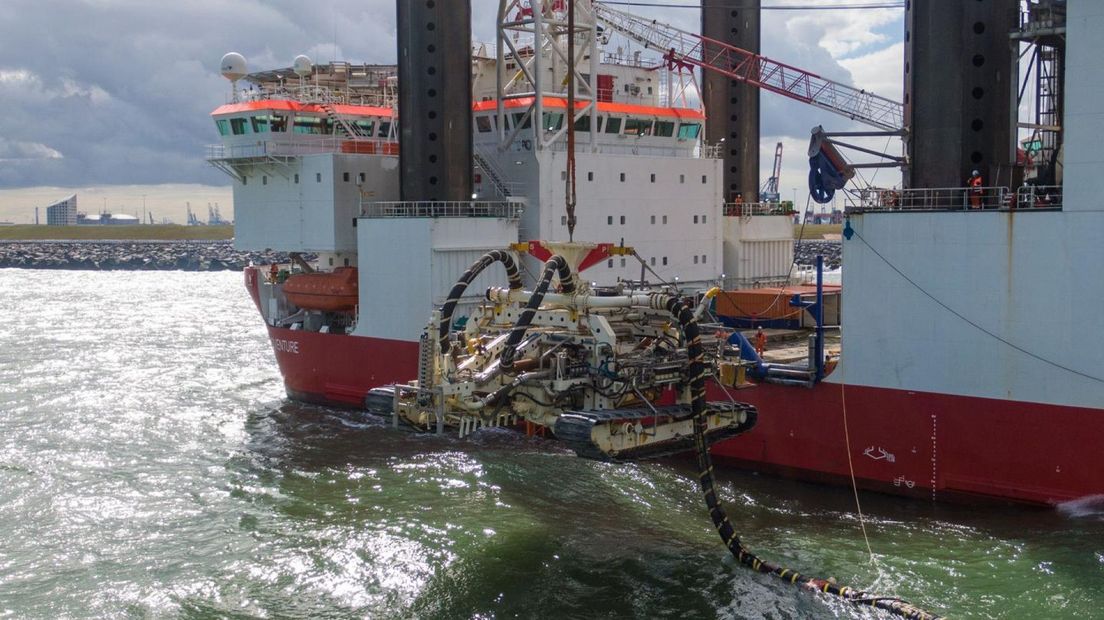 De 'Deep Dig-It wordt te water gelaten