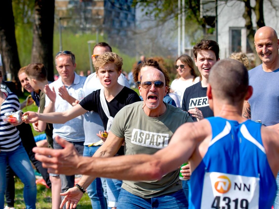 Supporters bij de Rotterdamse marathon