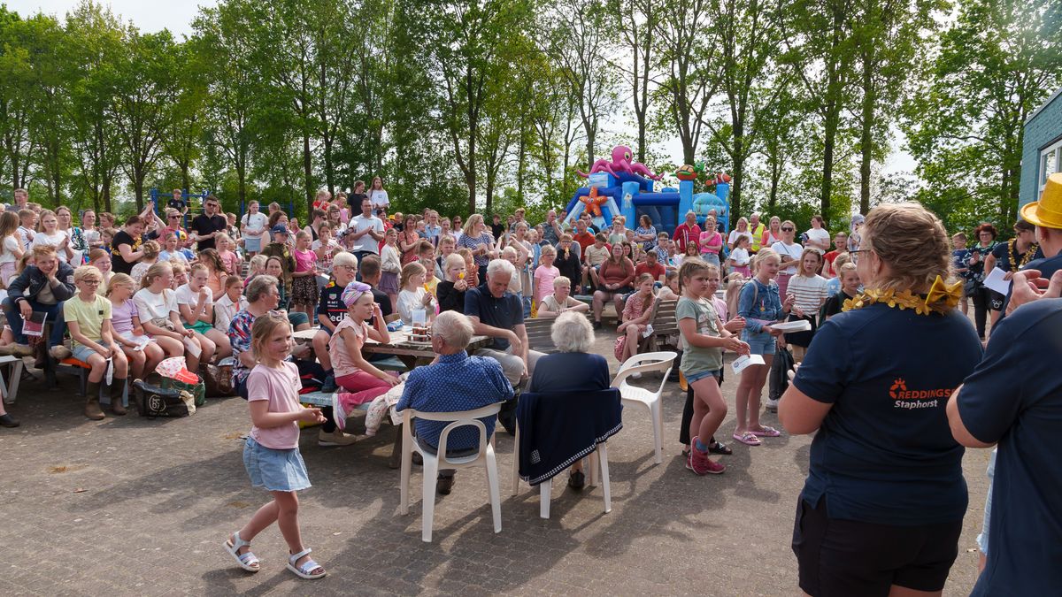 Staphorst duikt jubileum in: Zwem4daagse groot feest voor jong en oud