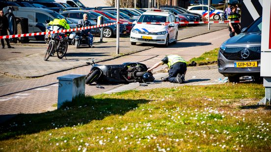 Man op motorscooter gewond na aanrijding | Vier jonge vrouwen overvallen tabakswinkel. Man op motorscooter gewond na aanrijding | Vier jonge vrouwen overvallen tabakswinkel.