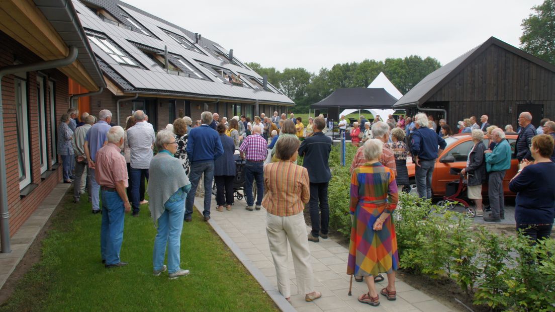 Feestvreugde in woon-/zorgcentrum De Borgstee in Vledder