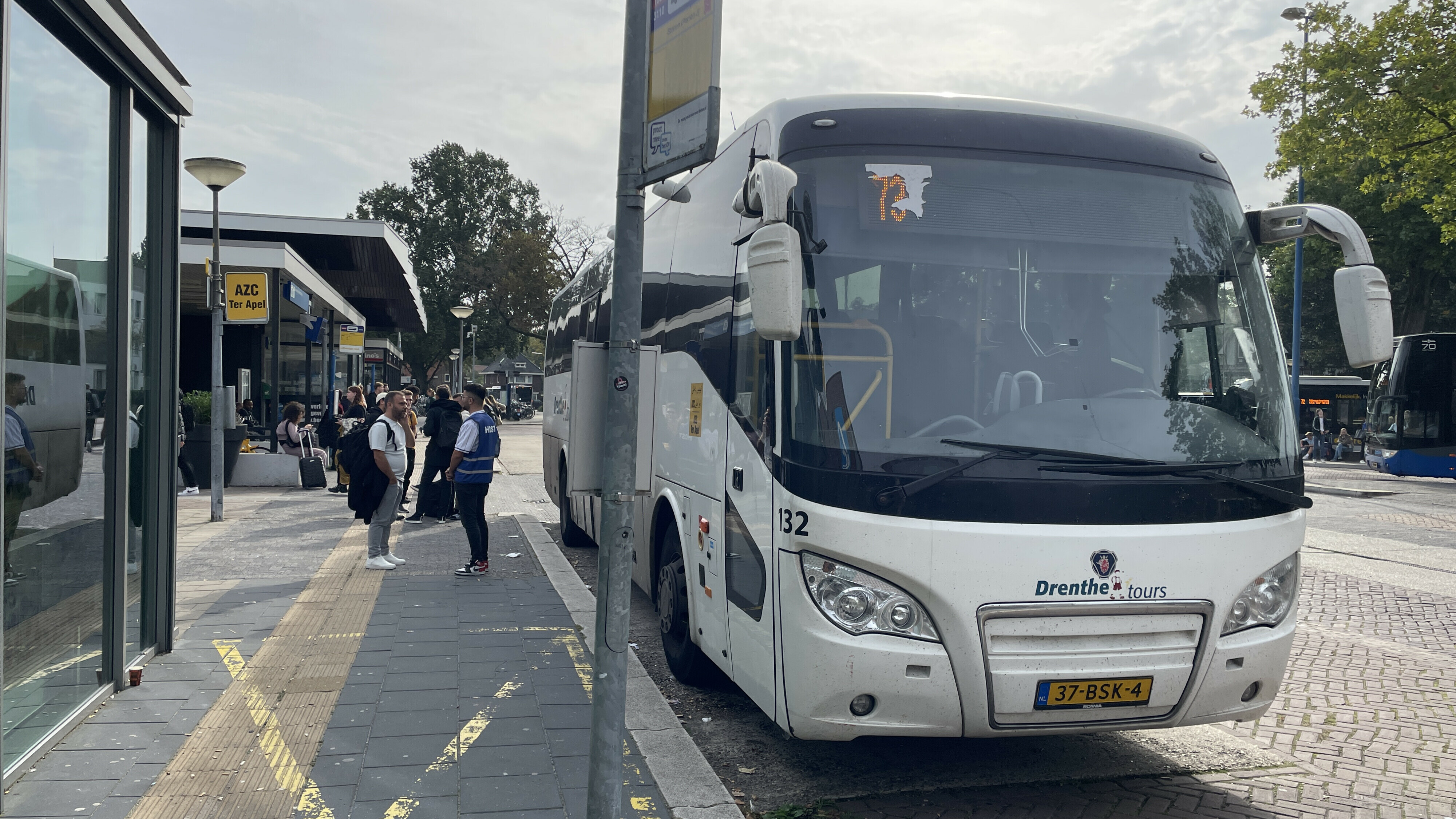 Burgemeester Emmen: 'Gratis pendelbus asielzoekers is nooit uitgangspunt geweest'