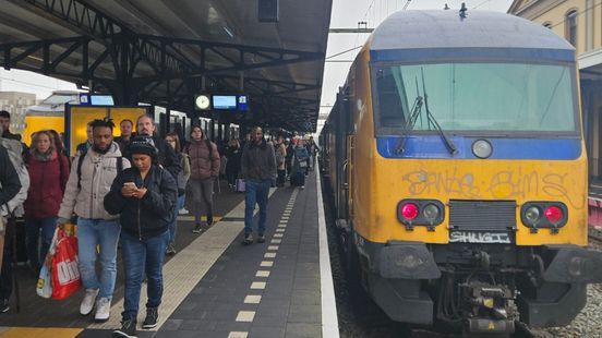 Treinverkeer tussen Meppel en Zwolle hervat na aanrijding bij Staphorst. Treinverkeer tussen Meppel en Zwolle hervat na aanrijding bij Staphorst.